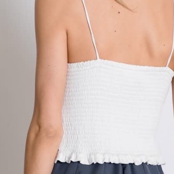 BEST SELLER white crochet jacquard crop- top - Picture 4 of 4